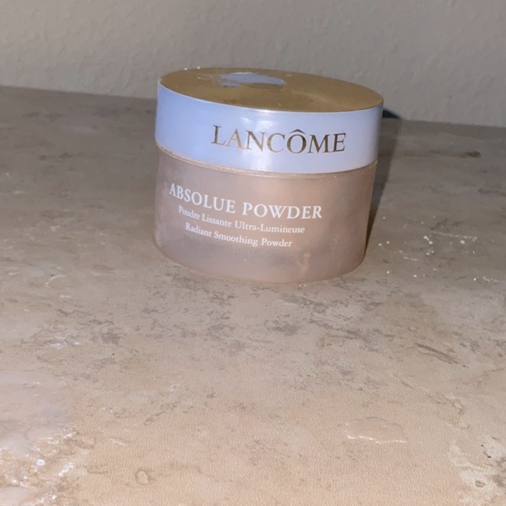 Absolute powder when combs absolute passé loose powder radiant smoothing powder